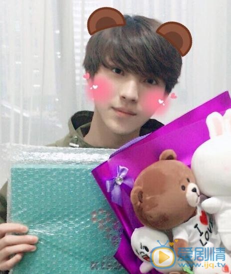 徐鹤尼生活照 徐鹤尼高清写真_徐鹤尼高清剧照