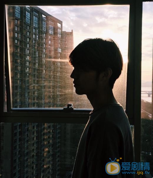 徐鹤尼生活照 徐鹤尼高清写真_徐鹤尼高清剧照