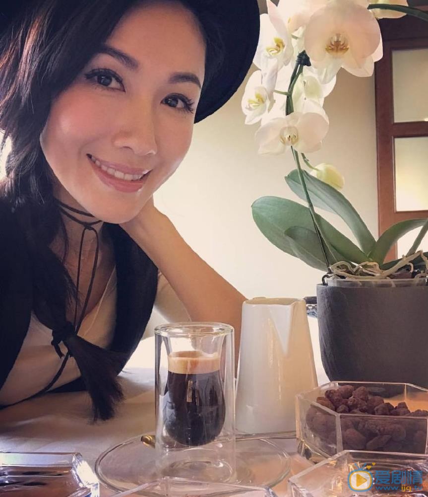 李施嬅自拍照 李施嬅高清写真_李施嬅高清剧照