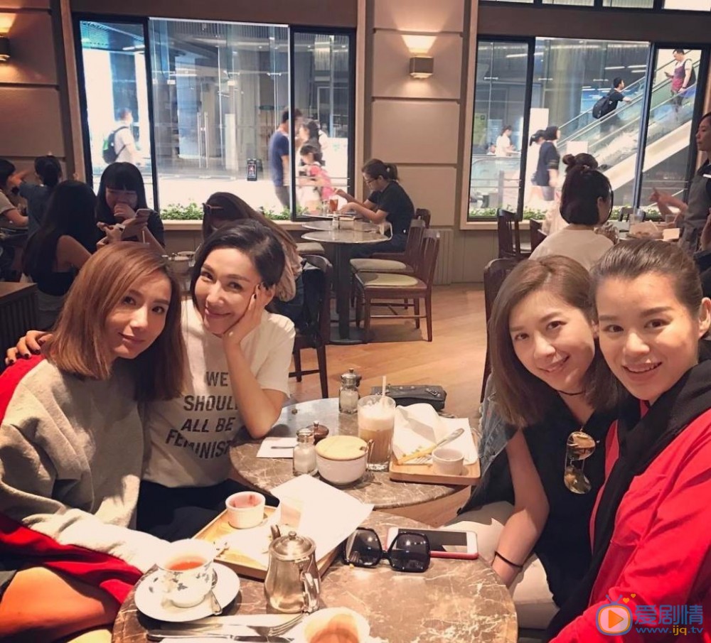 李施嬅闺蜜合照 李施嬅高清写真_李施嬅高清剧照