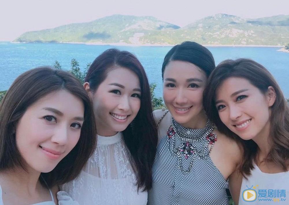 李施嬅闺蜜合照 李施嬅高清写真_李施嬅高清剧照