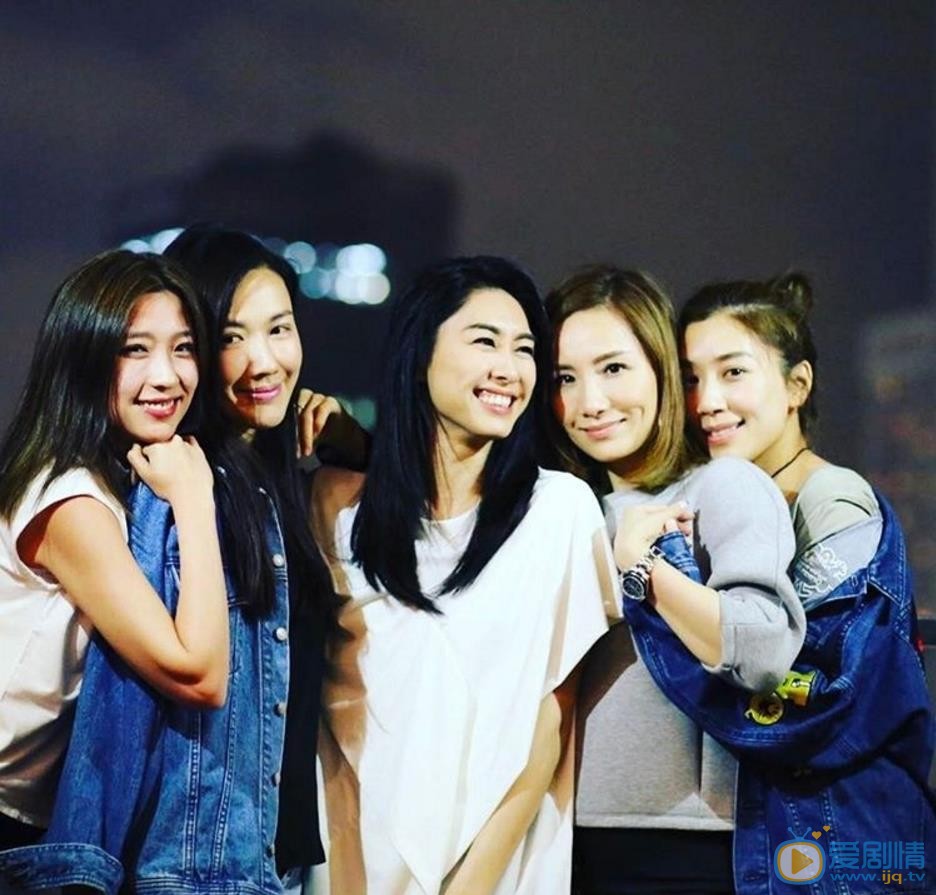 李施嬅闺蜜合照 李施嬅高清写真_李施嬅高清剧照