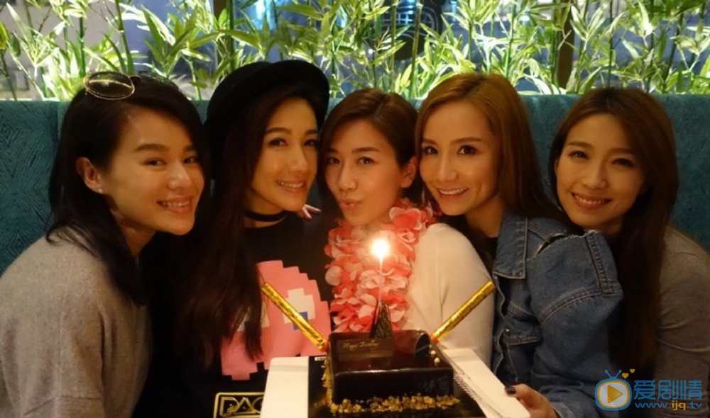 李施嬅闺蜜合照 李施嬅高清写真_李施嬅高清剧照