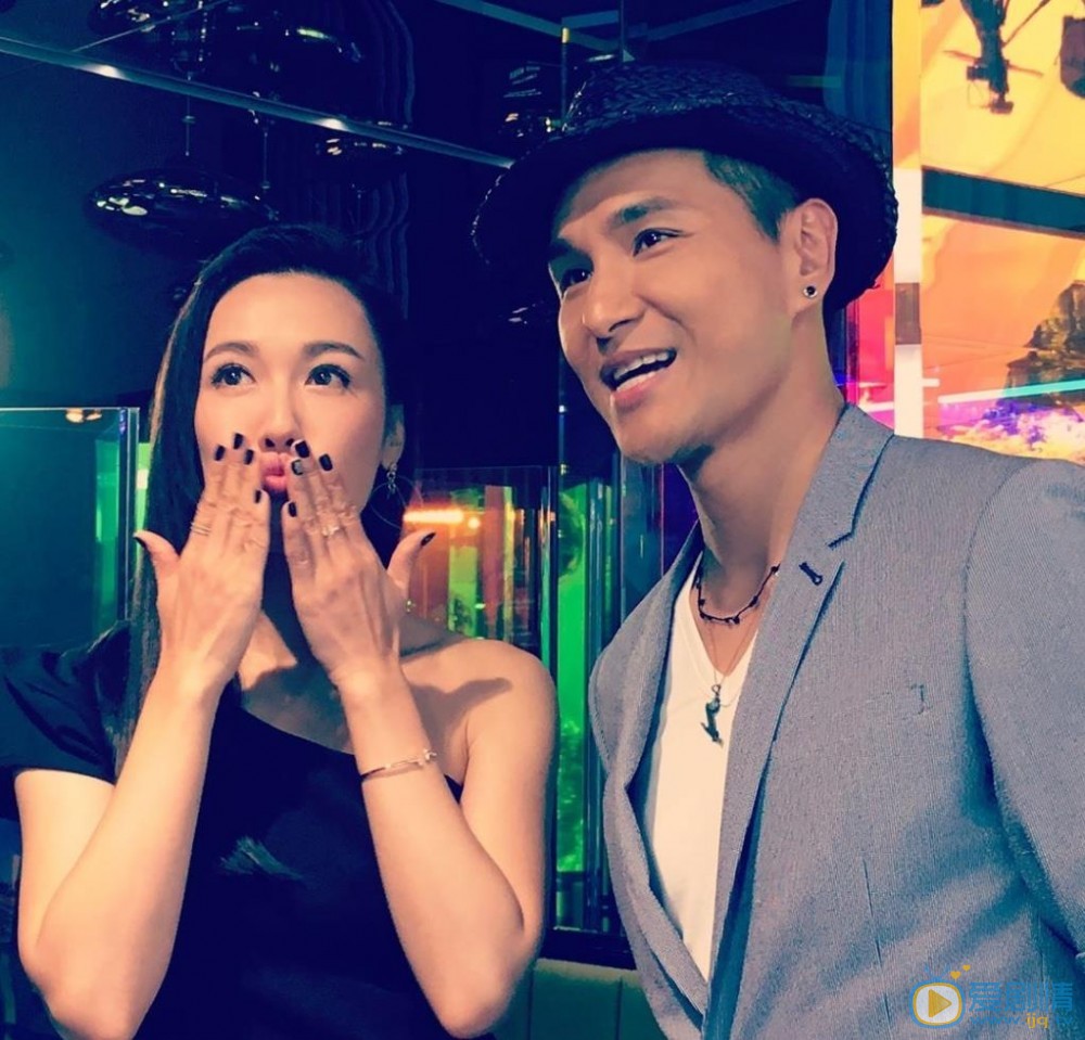 李施嬅与人合照 李施嬅高清写真_李施嬅高清剧照