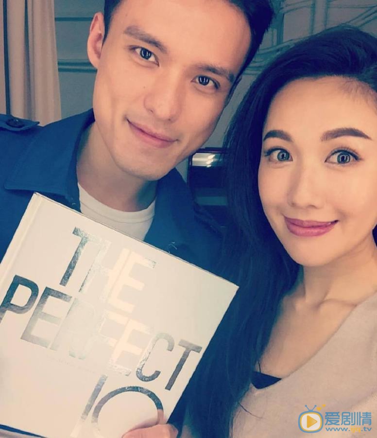 李施嬅与人合照 李施嬅高清写真_李施嬅高清剧照