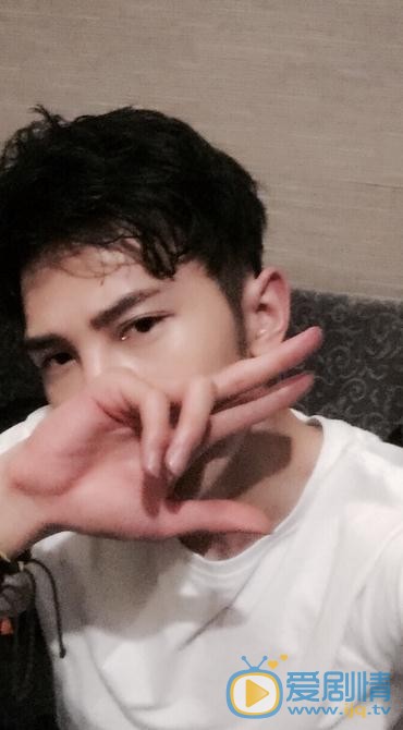 李向哲生活照 李向哲高清写真_李向哲高清剧照