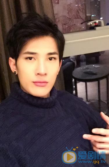 李向哲生活照 李向哲高清写真_李向哲高清剧照