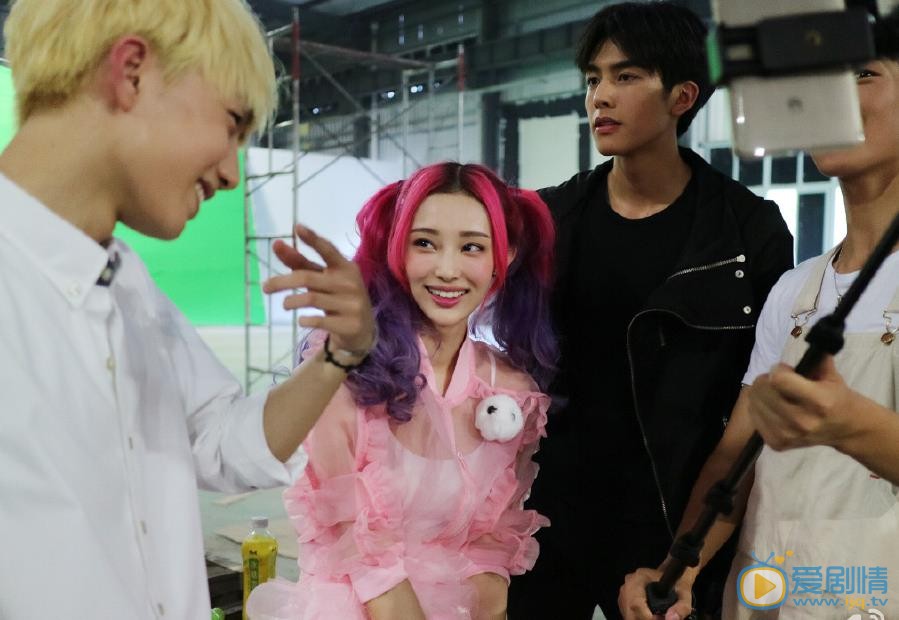 吕绍聪生活照 吕绍聪高清写真_吕绍聪高清剧照