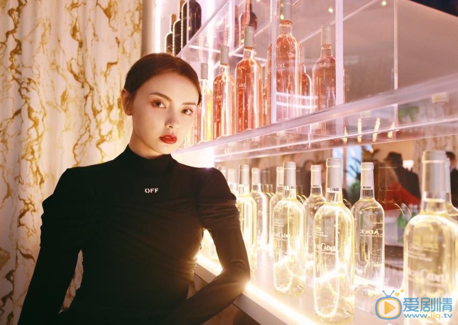 赵宇彤靓丽写真 赵宇彤高清写真_赵宇彤高清剧照