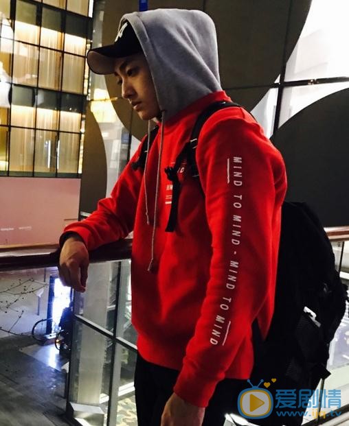 杨昊铭生活照 杨昊铭高清写真_杨昊铭高清剧照