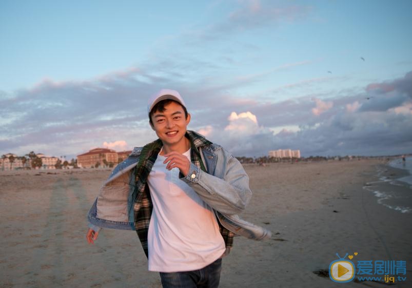 万国鹏街拍写真 万国鹏高清写真_万国鹏高清剧照