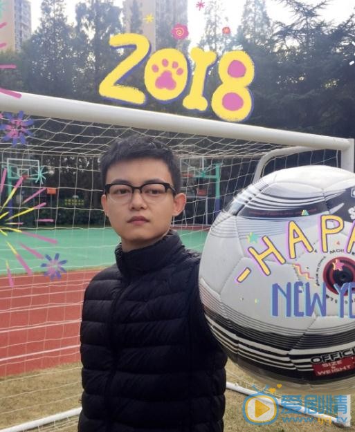 万国鹏生活照 万国鹏高清写真_万国鹏高清剧照