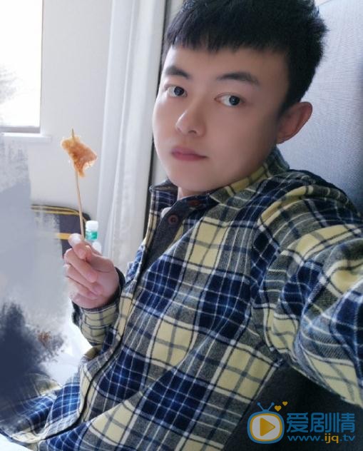 万国鹏生活照 万国鹏高清写真_万国鹏高清剧照