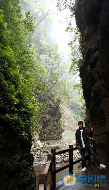 万国鹏生活照 万国鹏高清写真_万国鹏高清剧照