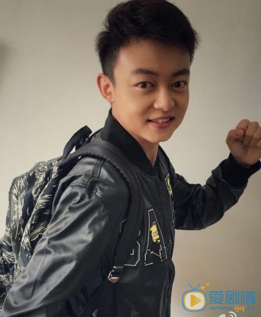 万国鹏生活照 万国鹏高清写真_万国鹏高清剧照