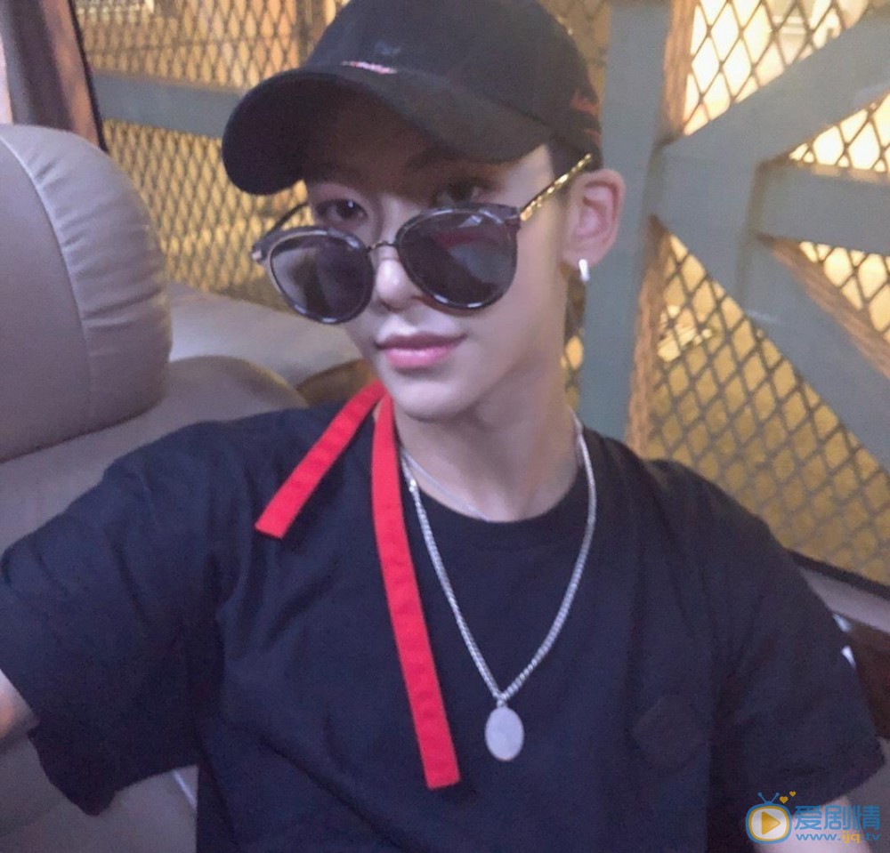 丁泽仁自拍照 丁泽仁高清写真_丁泽仁高清剧照