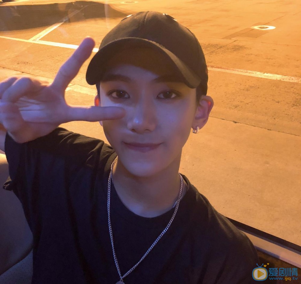 丁泽仁自拍照 丁泽仁高清写真_丁泽仁高清剧照