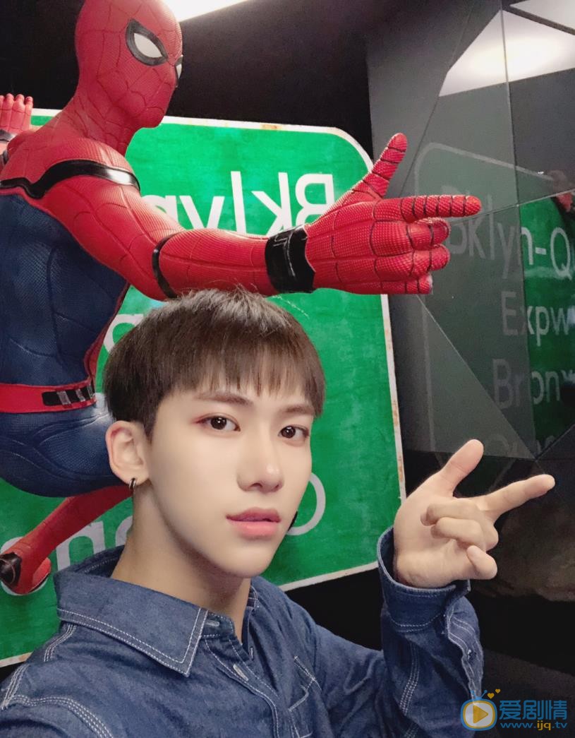 丁泽仁自拍照 丁泽仁高清写真_丁泽仁高清剧照