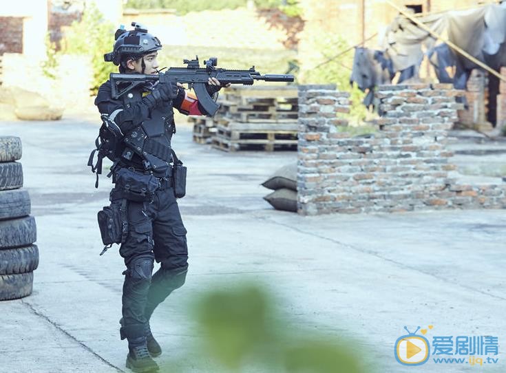 丁泽仁勇敢的世界综艺照 丁泽仁高清写真_丁泽仁高清剧照
