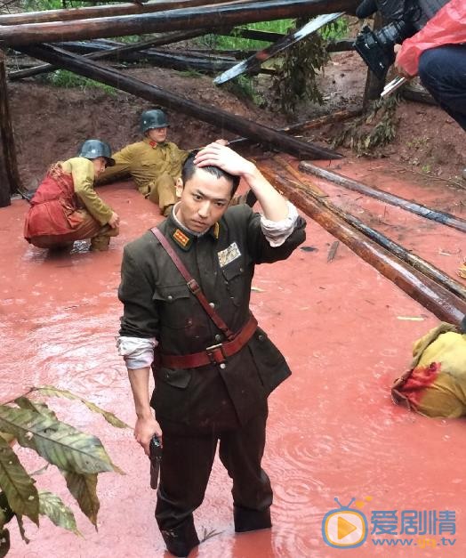何育骏片场照 何育骏高清写真_何育骏高清剧照