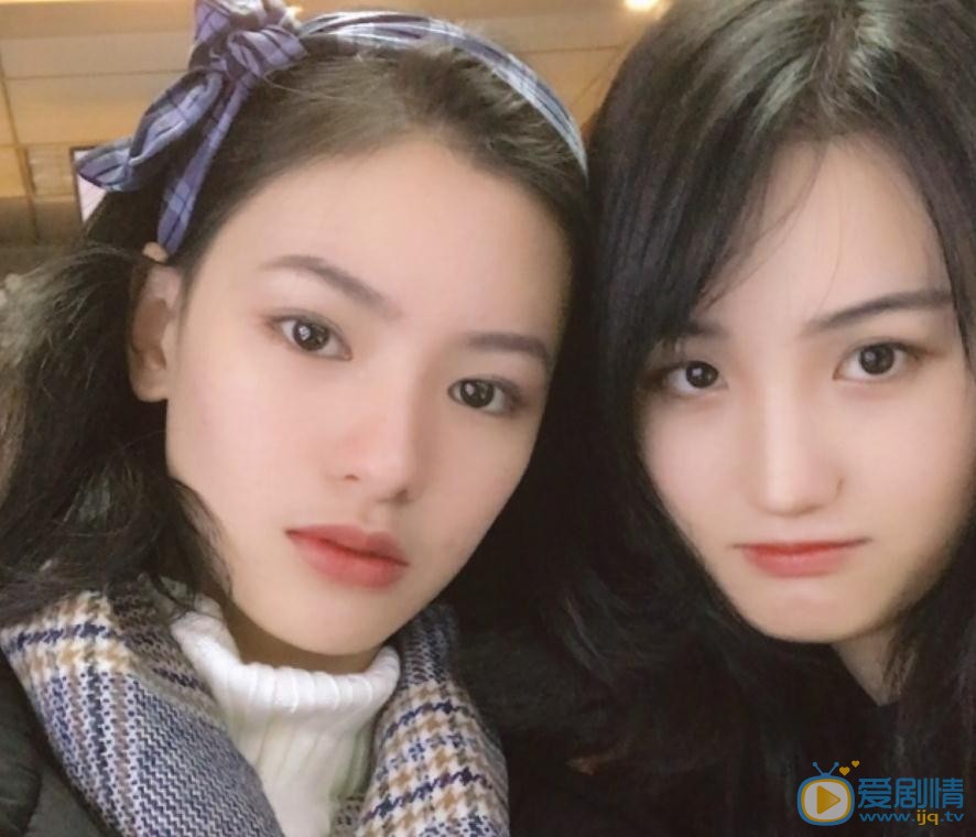 邱天与人合照 邱天高清写真_邱天高清剧照