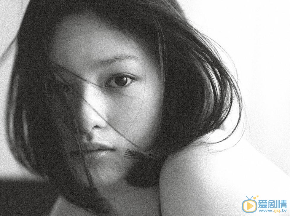 邱天黑白写真 邱天高清写真_邱天高清剧照
