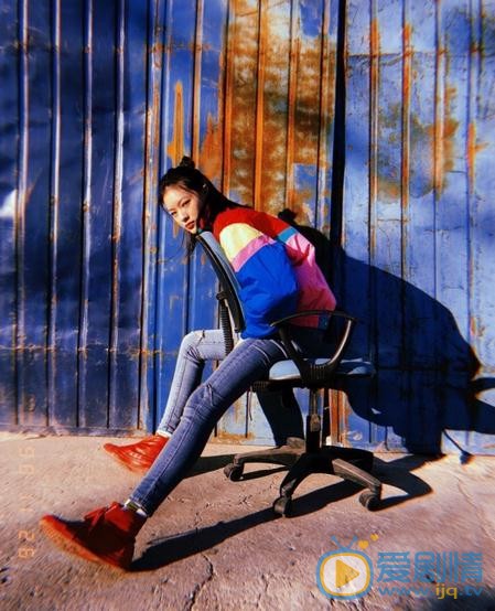 邱天北京街拍 邱天高清写真_邱天高清剧照