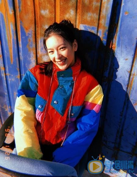 邱天北京街拍 邱天高清写真_邱天高清剧照