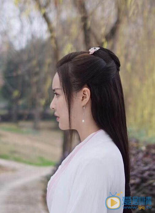 云千千片场照 云千千高清写真_云千千高清剧照