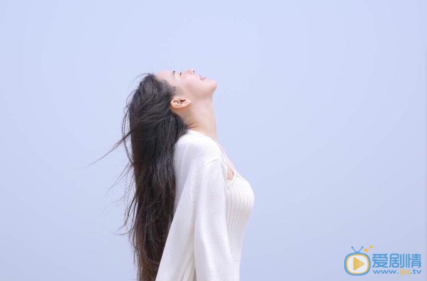 云千千街拍写真 云千千高清写真_云千千高清剧照