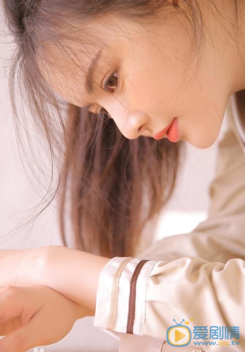 云千千气质写真 云千千高清写真_云千千高清剧照