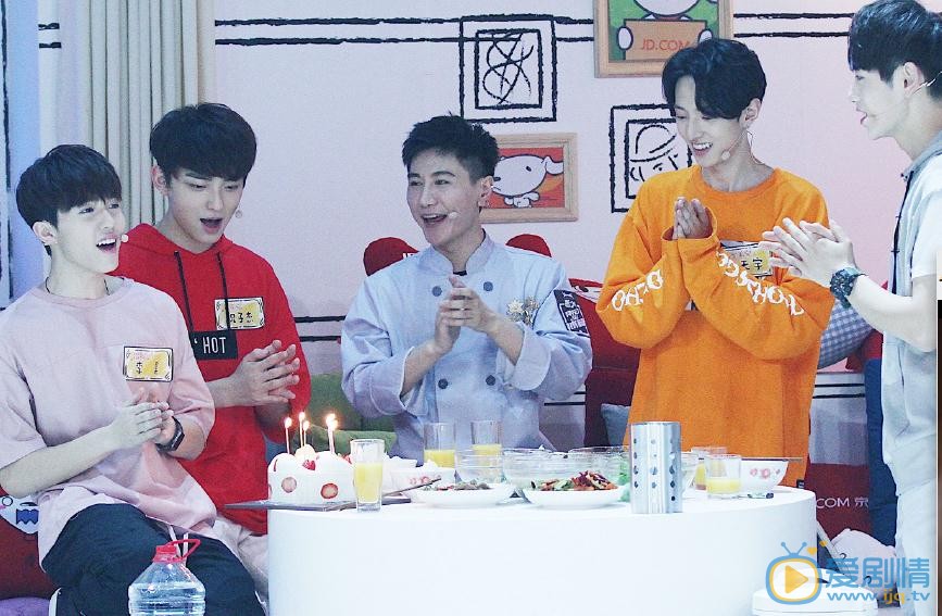 祝子杰《明日之子》节目照 祝子杰高清写真_祝子杰高清剧照