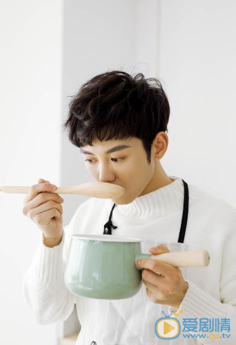 蓝博白衣写真 蓝博高清写真_蓝博高清剧照