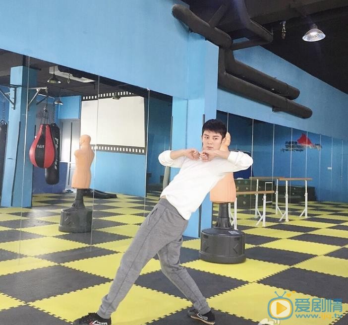 蓝博训练照 蓝博高清写真_蓝博高清剧照