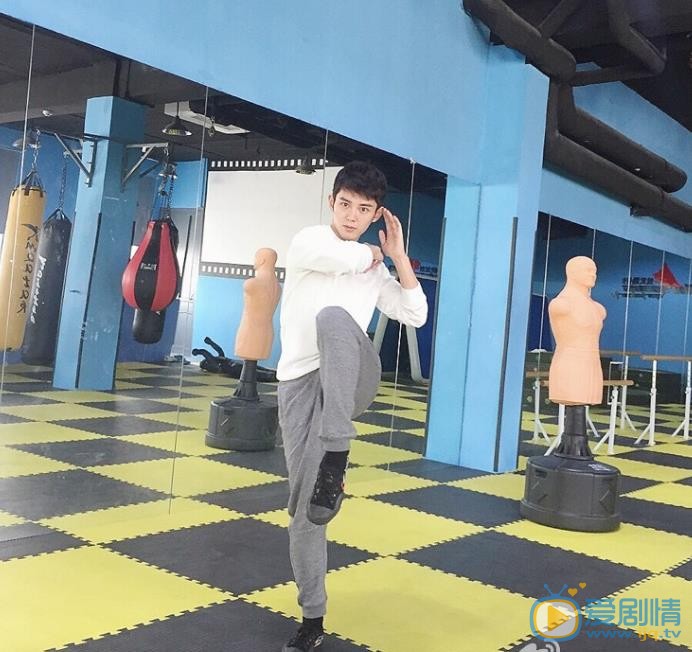 蓝博训练照 蓝博高清写真_蓝博高清剧照