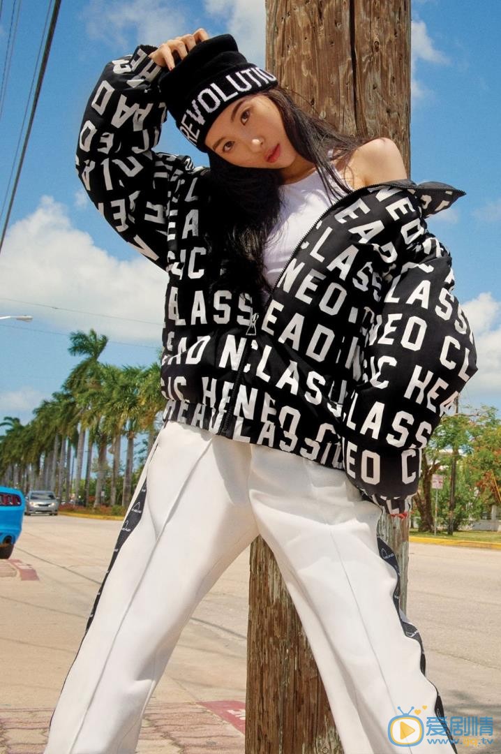 李宣美街拍写真 李宣美高清写真_李宣美高清剧照