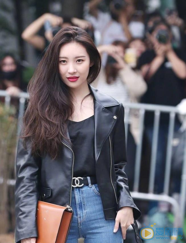 李宣美街拍写真 李宣美高清写真_李宣美高清剧照
