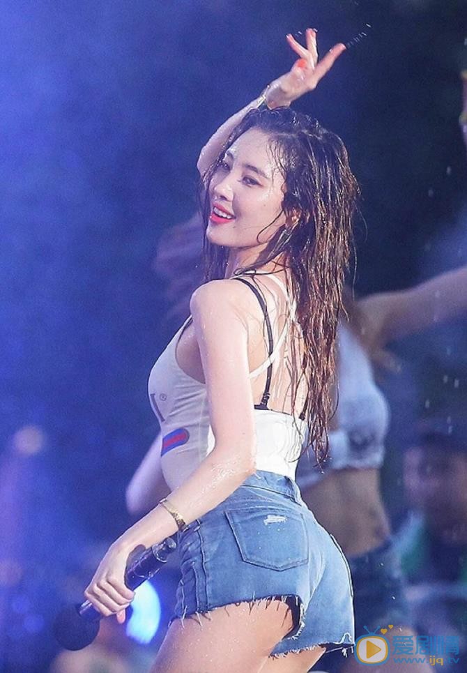 李宣美湿身照合集 李宣美高清写真_李宣美高清剧照