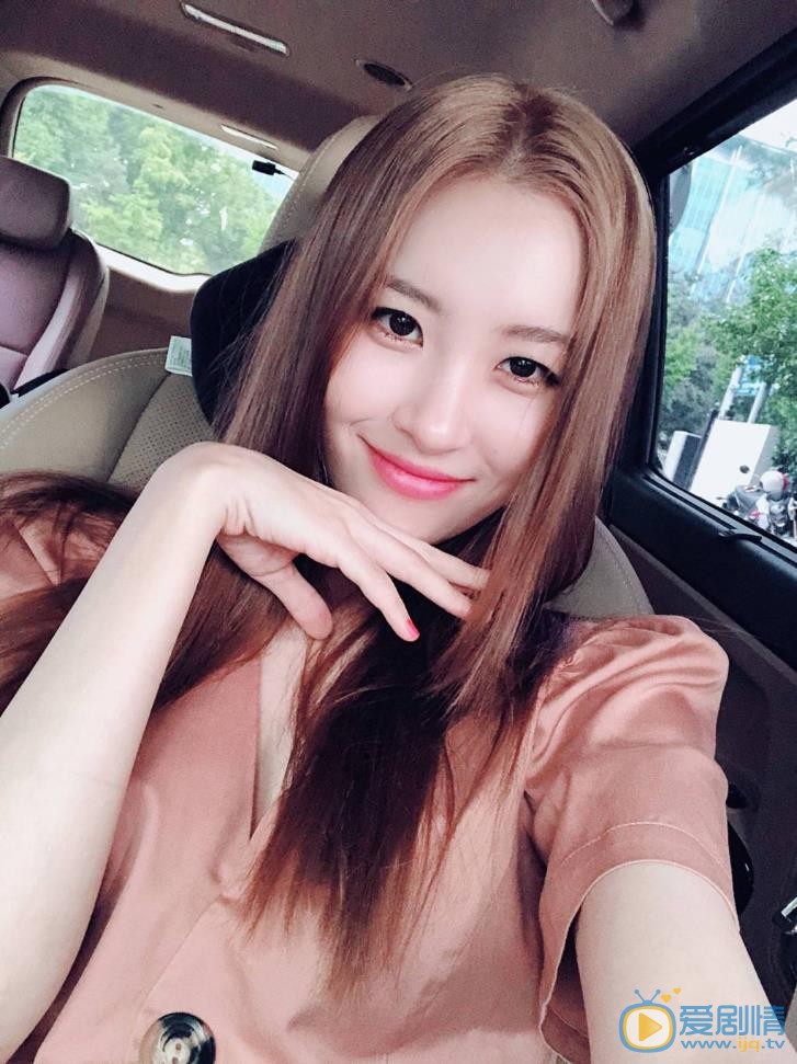李宣美可爱自拍 李宣美高清写真_李宣美高清剧照