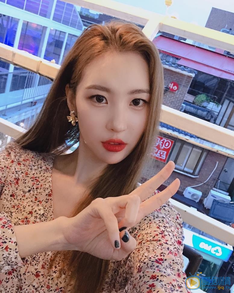 李宣美可爱自拍 李宣美高清写真_李宣美高清剧照