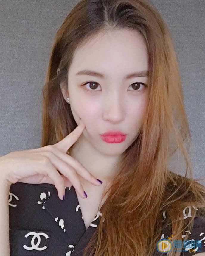 李宣美可爱自拍 李宣美高清写真_李宣美高清剧照