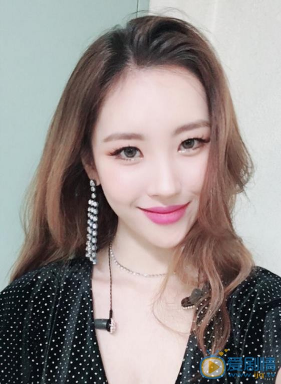 李宣美可爱自拍 李宣美高清写真_李宣美高清剧照