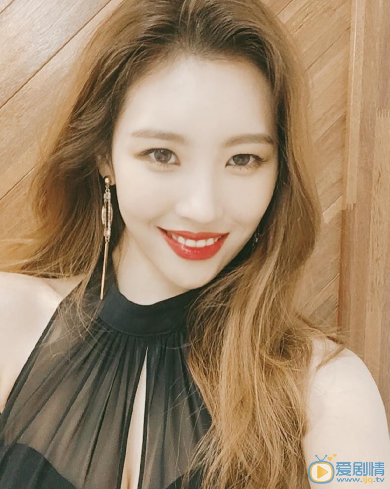 李宣美可爱自拍 李宣美高清写真_李宣美高清剧照