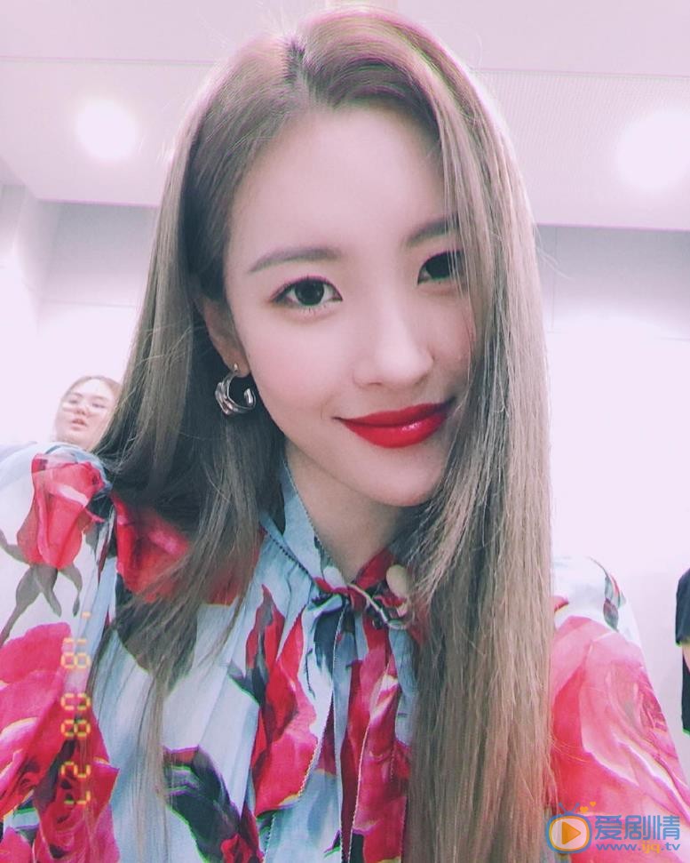李宣美自拍照 李宣美高清写真_李宣美高清剧照