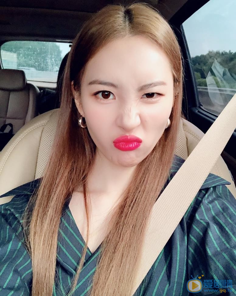 李宣美自拍照 李宣美高清写真_李宣美高清剧照