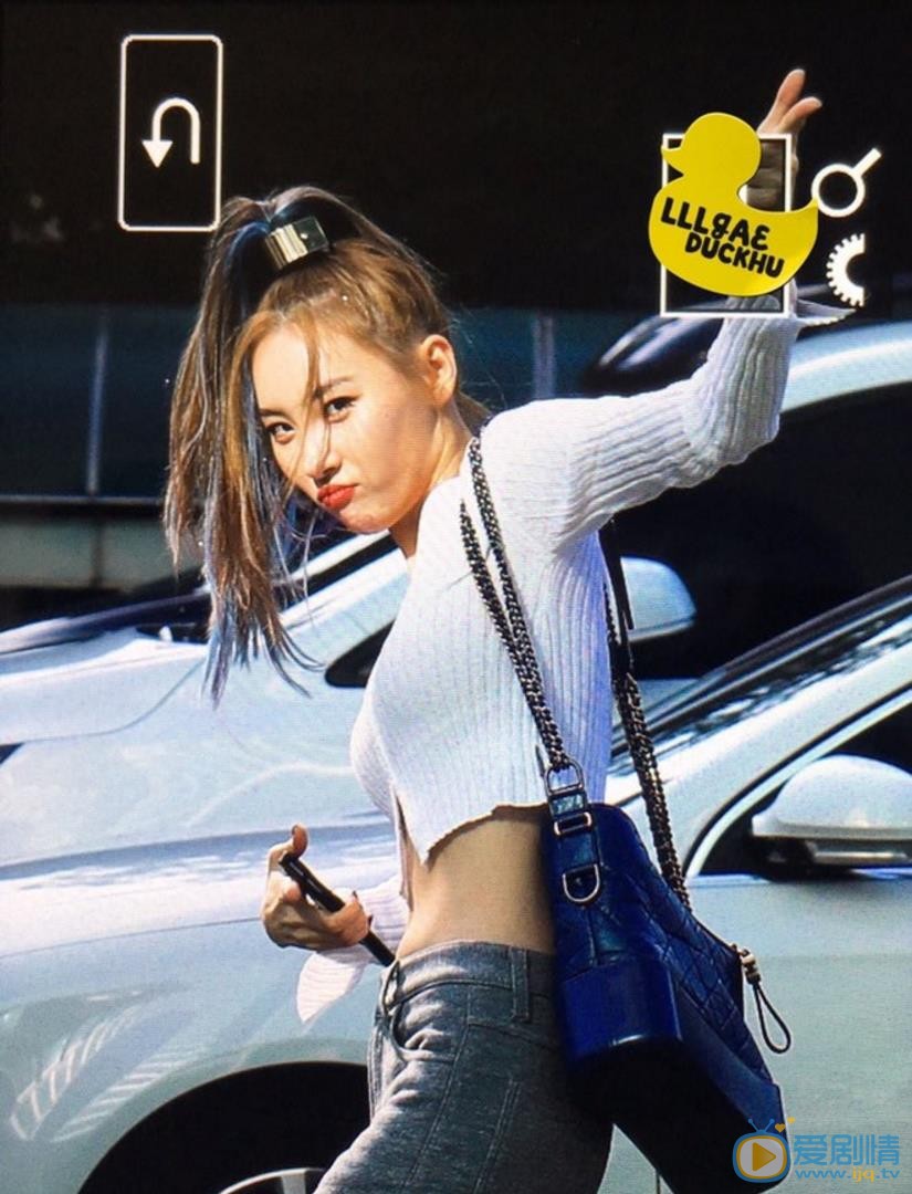 李宣美街拍照 李宣美高清写真_李宣美高清剧照
