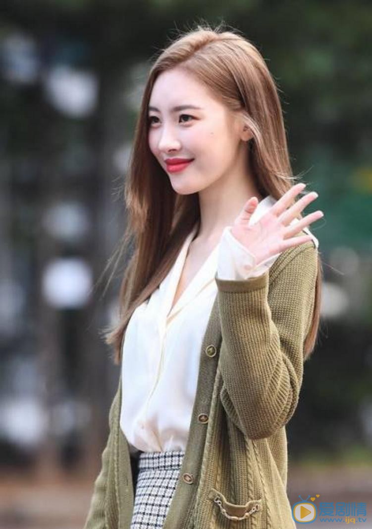 李宣美街拍照 李宣美高清写真_李宣美高清剧照