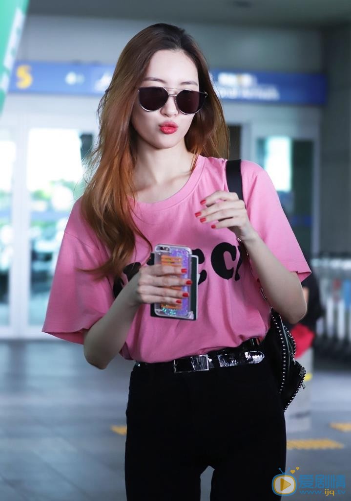 李宣美机场照 李宣美高清写真_李宣美高清剧照