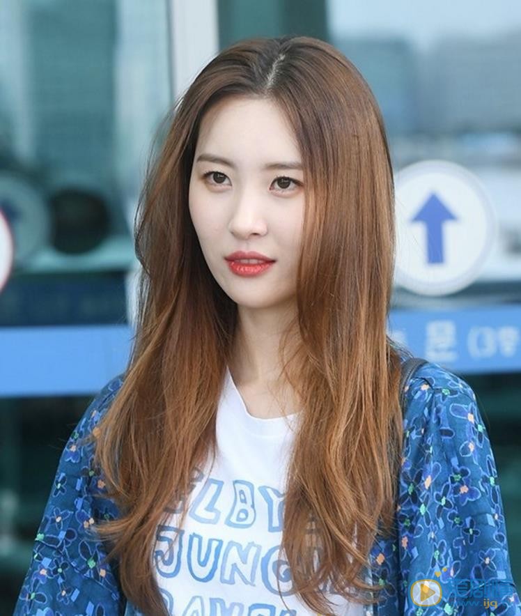 李宣美机场照 李宣美高清写真_李宣美高清剧照