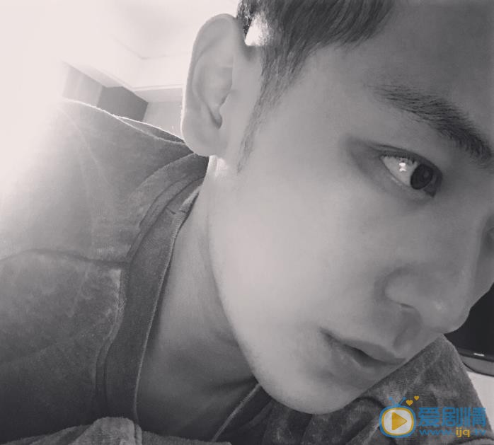 向昊生活照 向昊高清写真_向昊高清剧照